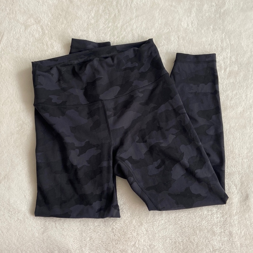 Lululemon black camouflage align leggings